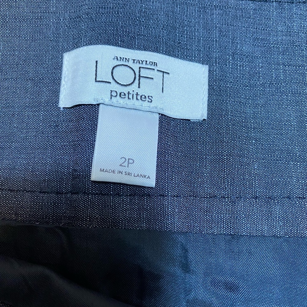 LOFT mini skirt - Picture 3 of 7